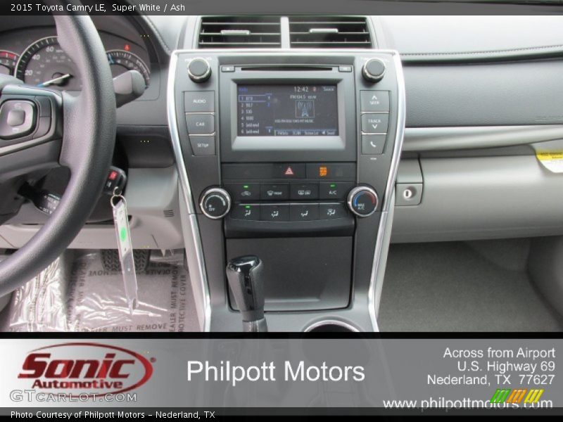 Super White / Ash 2015 Toyota Camry LE