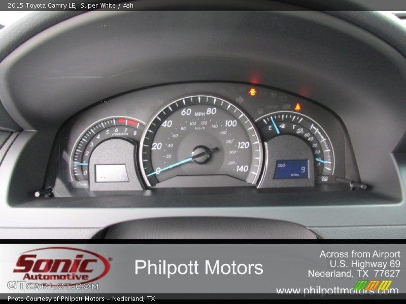 Super White / Ash 2015 Toyota Camry LE