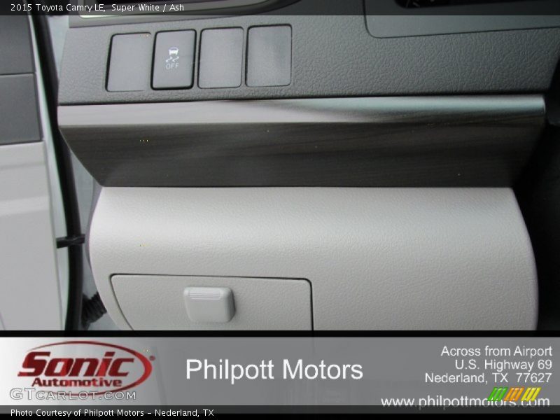 Super White / Ash 2015 Toyota Camry LE