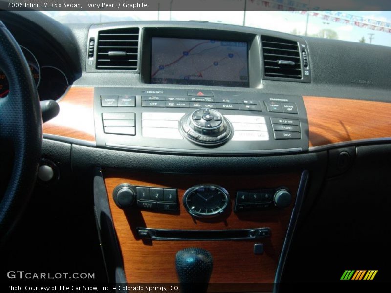 Ivory Pearl / Graphite 2006 Infiniti M 35x Sedan