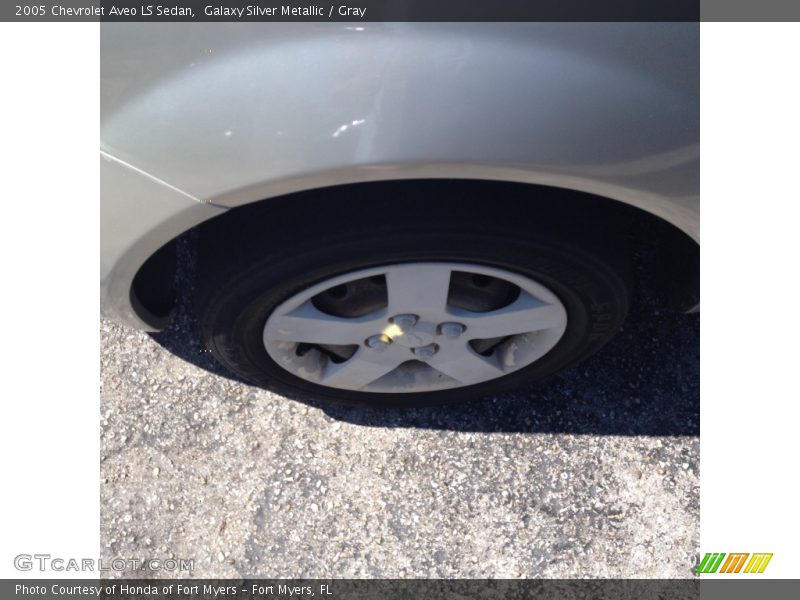 Galaxy Silver Metallic / Gray 2005 Chevrolet Aveo LS Sedan