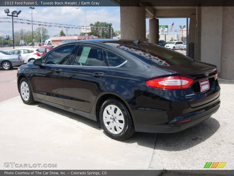 Tuxedo Black Metallic / Earth Gray 2013 Ford Fusion S