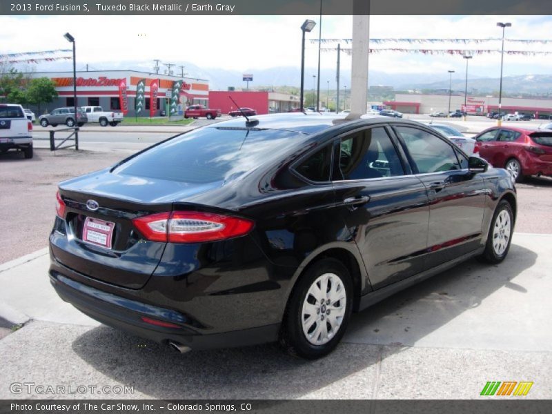 Tuxedo Black Metallic / Earth Gray 2013 Ford Fusion S