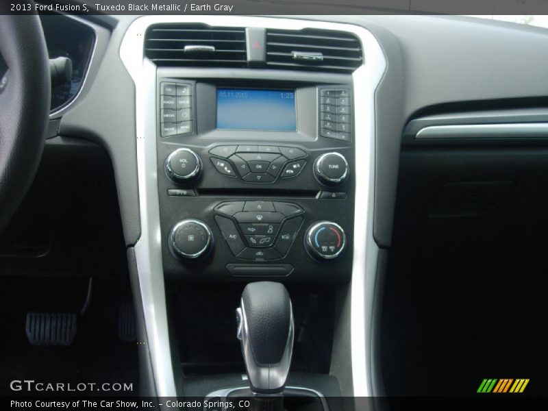 Tuxedo Black Metallic / Earth Gray 2013 Ford Fusion S