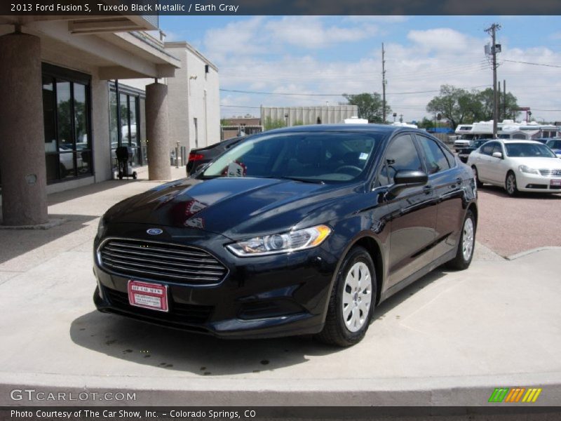 Tuxedo Black Metallic / Earth Gray 2013 Ford Fusion S