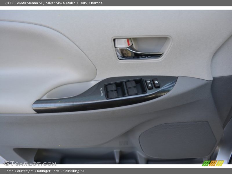 Silver Sky Metallic / Dark Charcoal 2013 Toyota Sienna SE