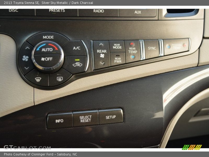Silver Sky Metallic / Dark Charcoal 2013 Toyota Sienna SE