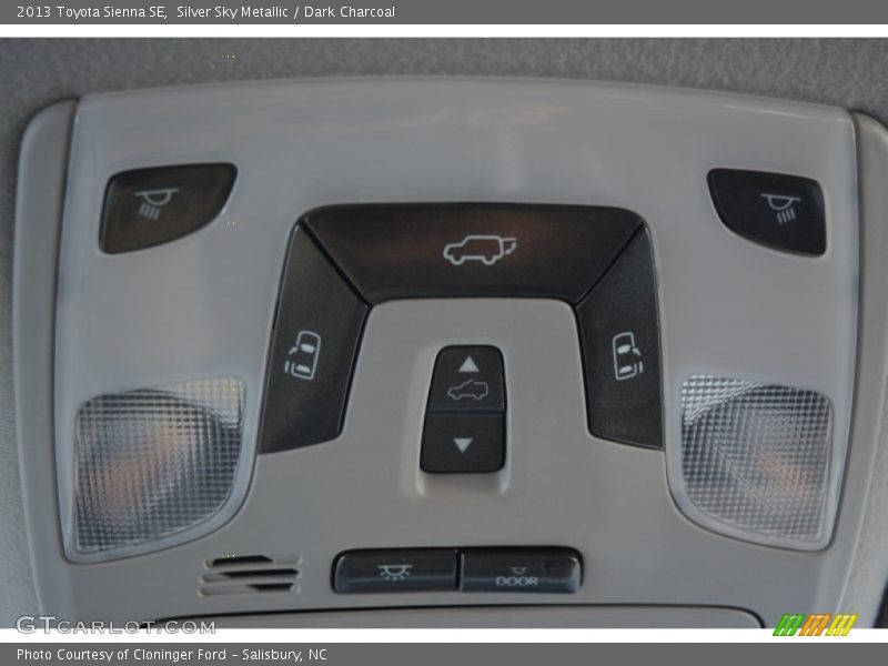 Silver Sky Metallic / Dark Charcoal 2013 Toyota Sienna SE