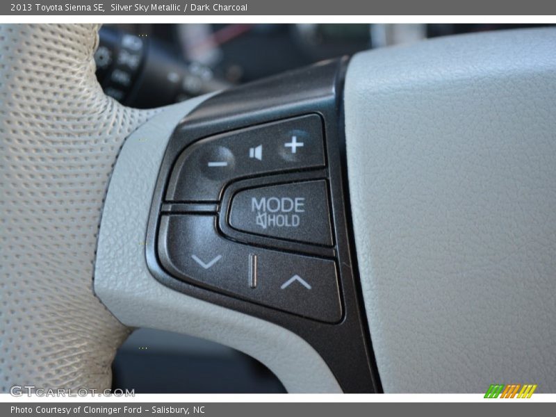 Silver Sky Metallic / Dark Charcoal 2013 Toyota Sienna SE