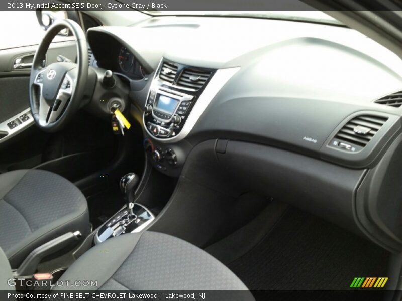 Cyclone Gray / Black 2013 Hyundai Accent SE 5 Door