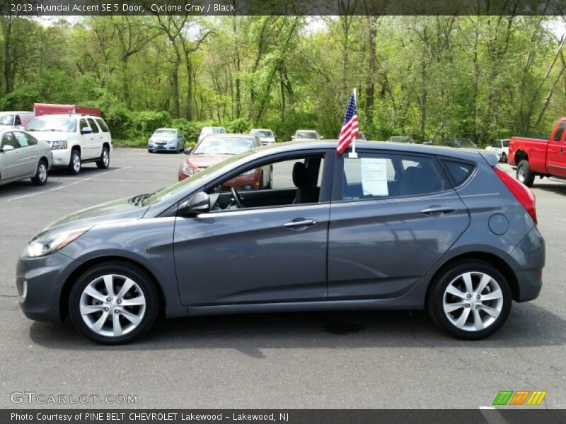  2013 Accent SE 5 Door Cyclone Gray