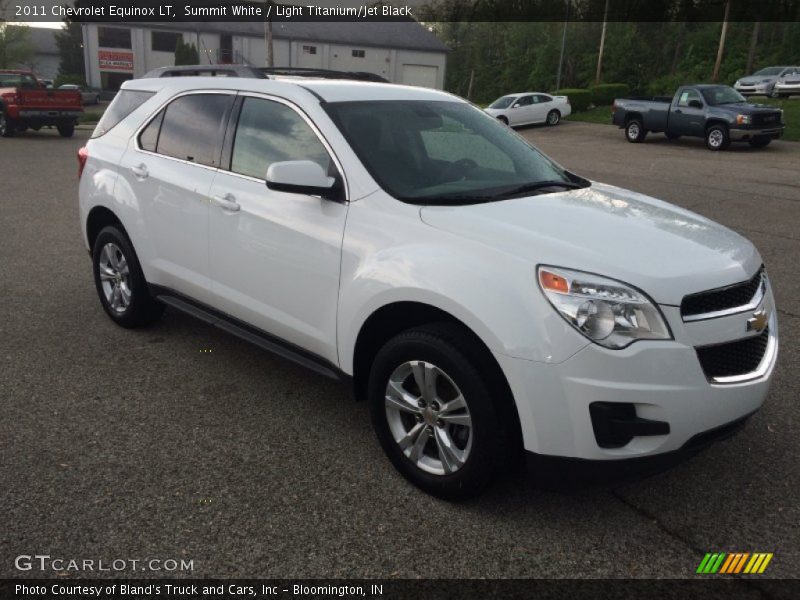 Summit White / Light Titanium/Jet Black 2011 Chevrolet Equinox LT