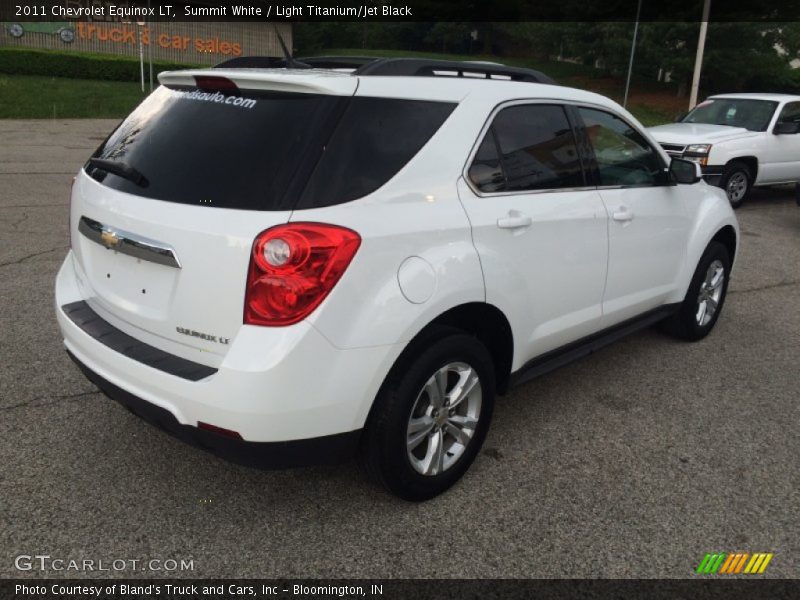 Summit White / Light Titanium/Jet Black 2011 Chevrolet Equinox LT