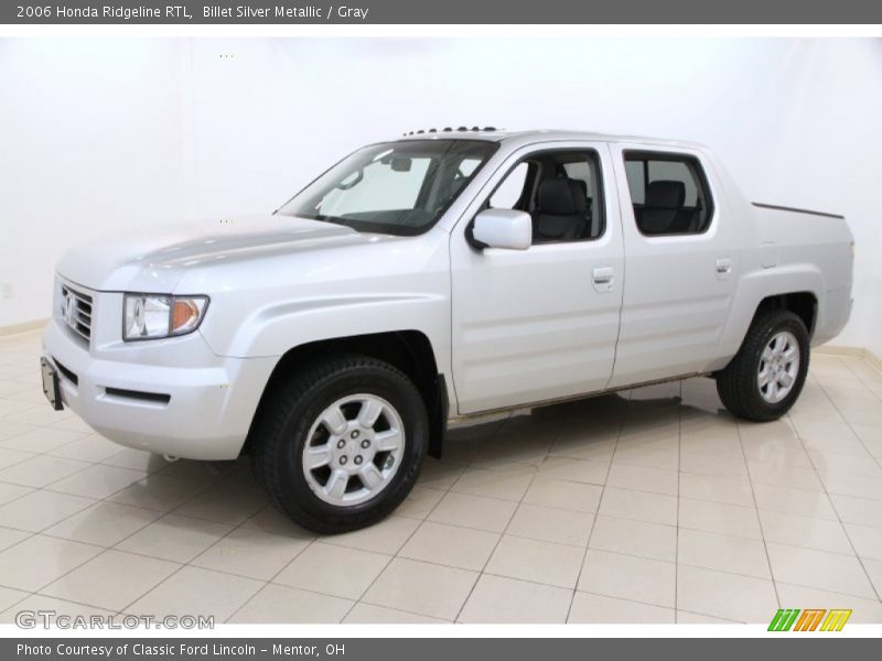 Front 3/4 View of 2006 Ridgeline RTL
