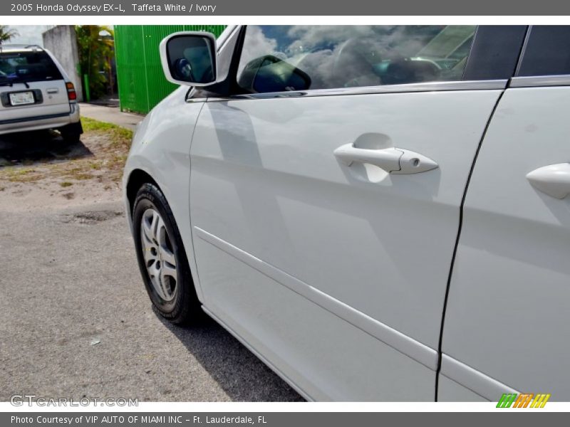 Taffeta White / Ivory 2005 Honda Odyssey EX-L