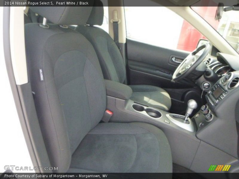 Pearl White / Black 2014 Nissan Rogue Select S
