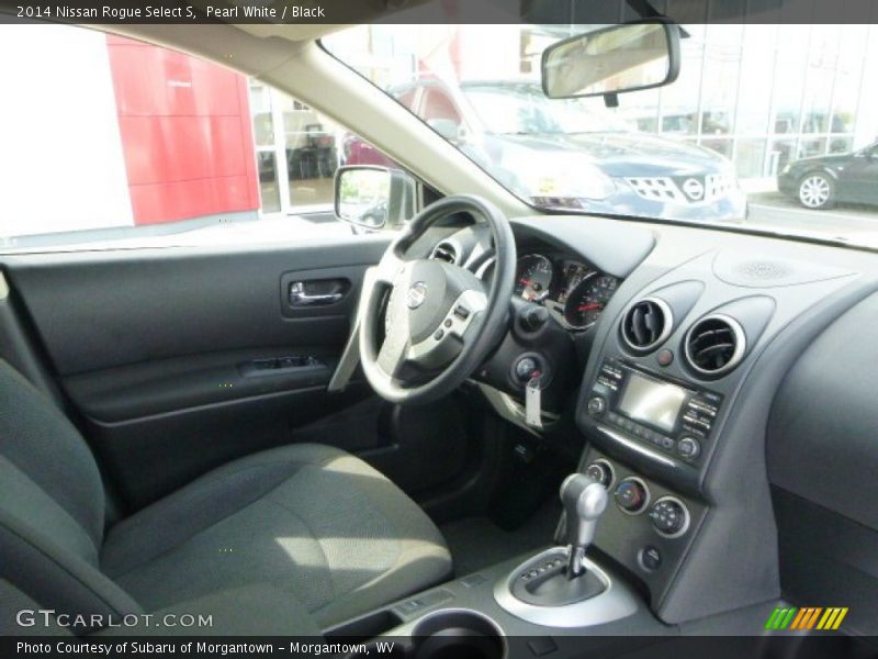 Pearl White / Black 2014 Nissan Rogue Select S