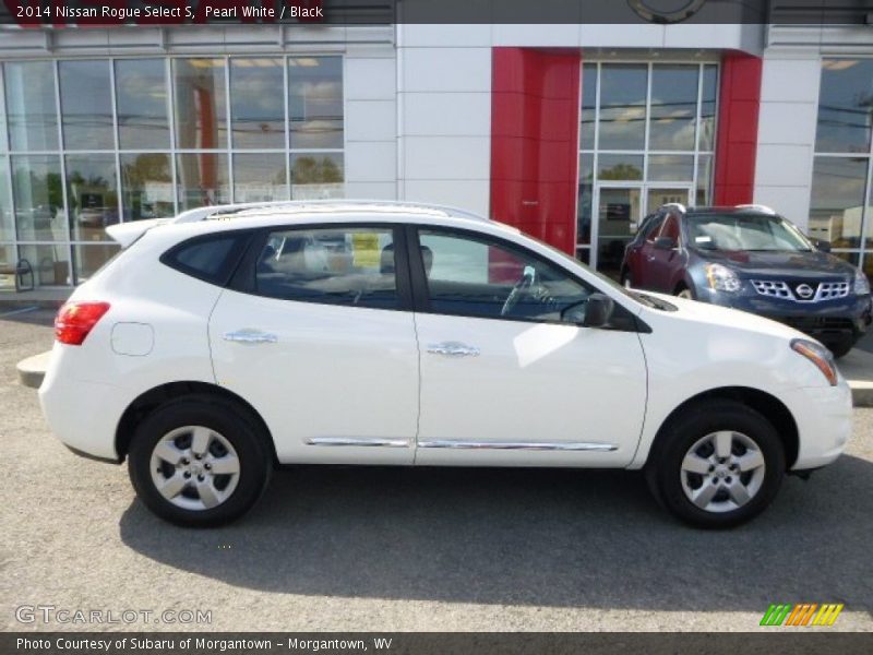 Pearl White / Black 2014 Nissan Rogue Select S