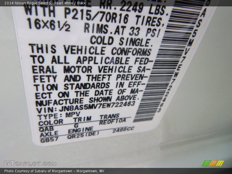 Pearl White / Black 2014 Nissan Rogue Select S