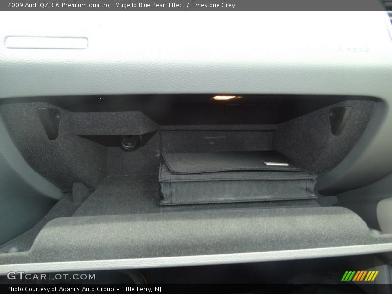 Mugello Blue Pearl Effect / Limestone Grey 2009 Audi Q7 3.6 Premium quattro
