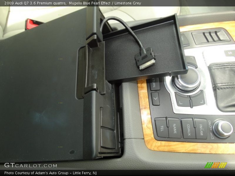 Mugello Blue Pearl Effect / Limestone Grey 2009 Audi Q7 3.6 Premium quattro
