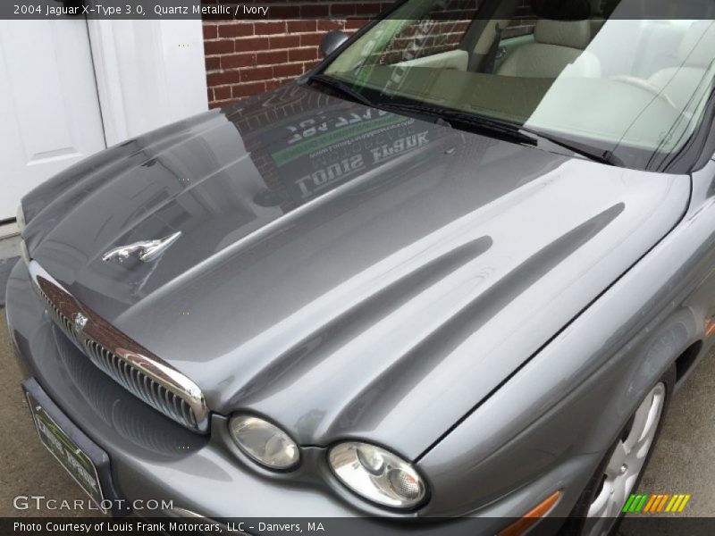 Quartz Metallic / Ivory 2004 Jaguar X-Type 3.0