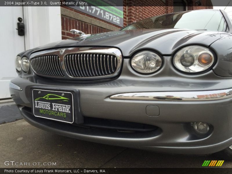 Quartz Metallic / Ivory 2004 Jaguar X-Type 3.0