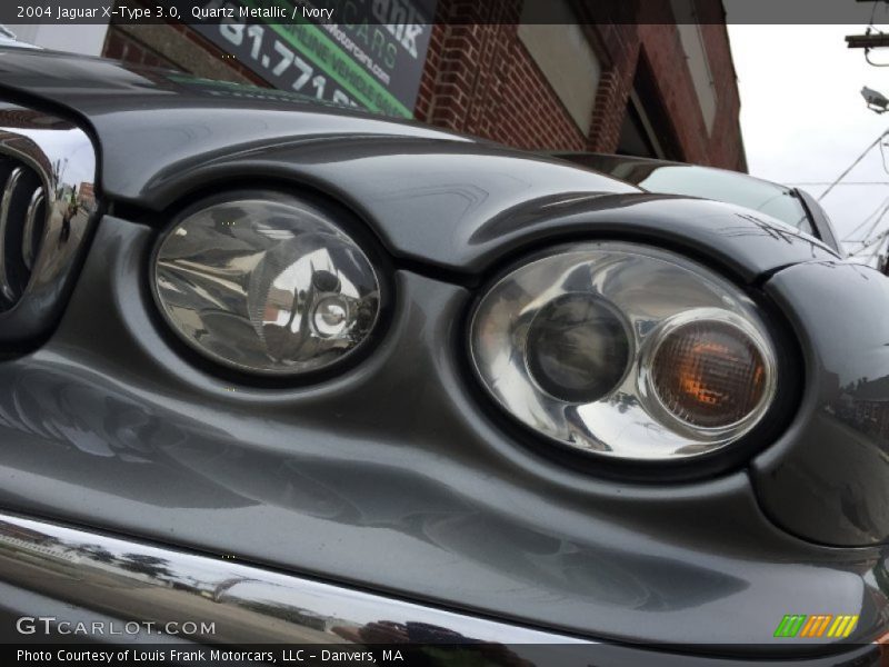 Quartz Metallic / Ivory 2004 Jaguar X-Type 3.0