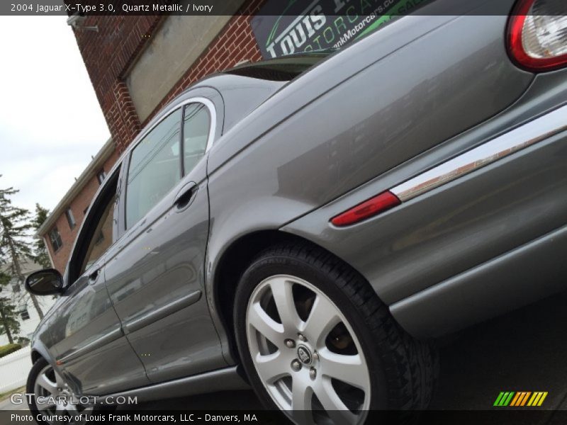 Quartz Metallic / Ivory 2004 Jaguar X-Type 3.0