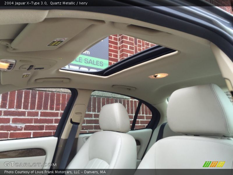 Quartz Metallic / Ivory 2004 Jaguar X-Type 3.0