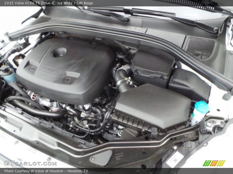 Ice White / Soft Beige 2015 Volvo XC60 T5 Drive-E
