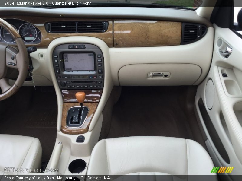 Quartz Metallic / Ivory 2004 Jaguar X-Type 3.0