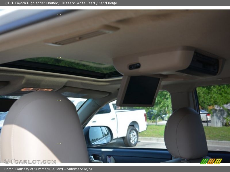 Blizzard White Pearl / Sand Beige 2011 Toyota Highlander Limited