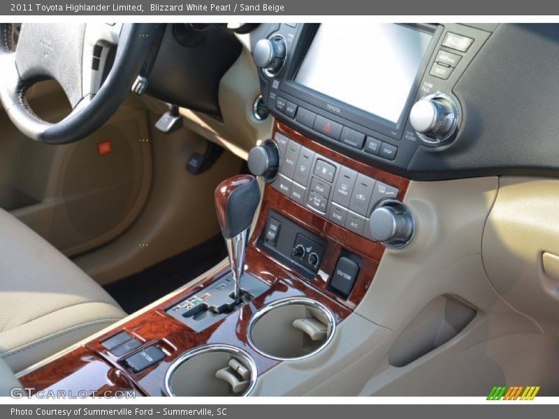 Blizzard White Pearl / Sand Beige 2011 Toyota Highlander Limited