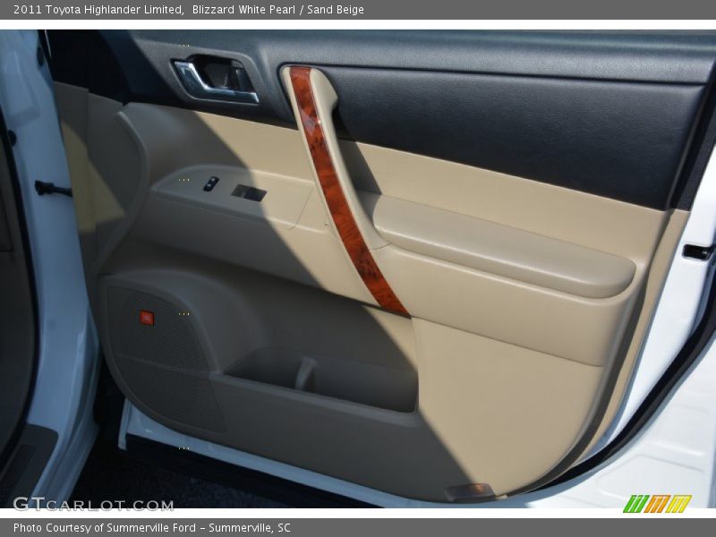 Blizzard White Pearl / Sand Beige 2011 Toyota Highlander Limited