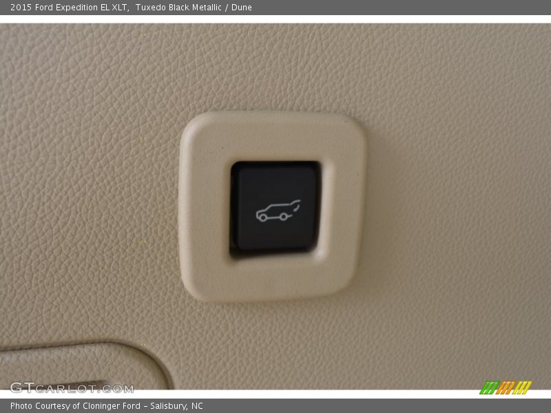 Tuxedo Black Metallic / Dune 2015 Ford Expedition EL XLT