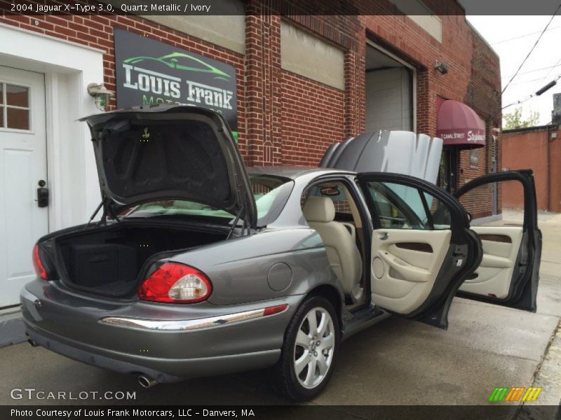 Quartz Metallic / Ivory 2004 Jaguar X-Type 3.0