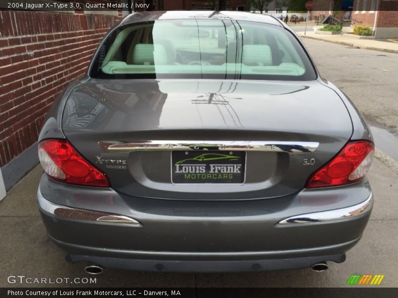 Quartz Metallic / Ivory 2004 Jaguar X-Type 3.0