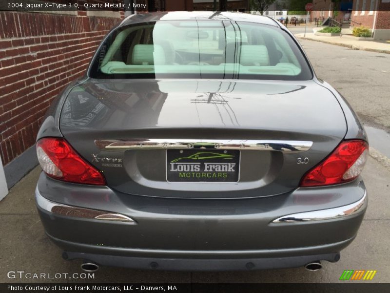 Quartz Metallic / Ivory 2004 Jaguar X-Type 3.0