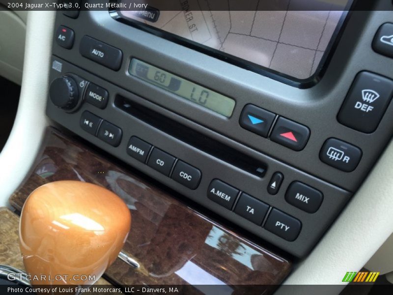 Quartz Metallic / Ivory 2004 Jaguar X-Type 3.0