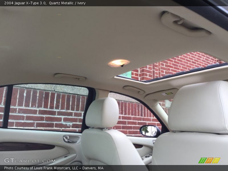 Quartz Metallic / Ivory 2004 Jaguar X-Type 3.0