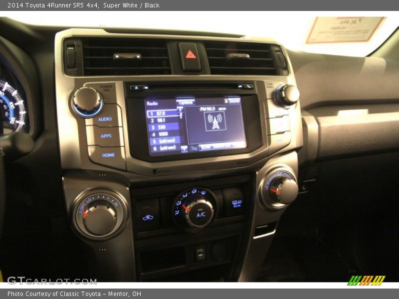 Super White / Black 2014 Toyota 4Runner SR5 4x4
