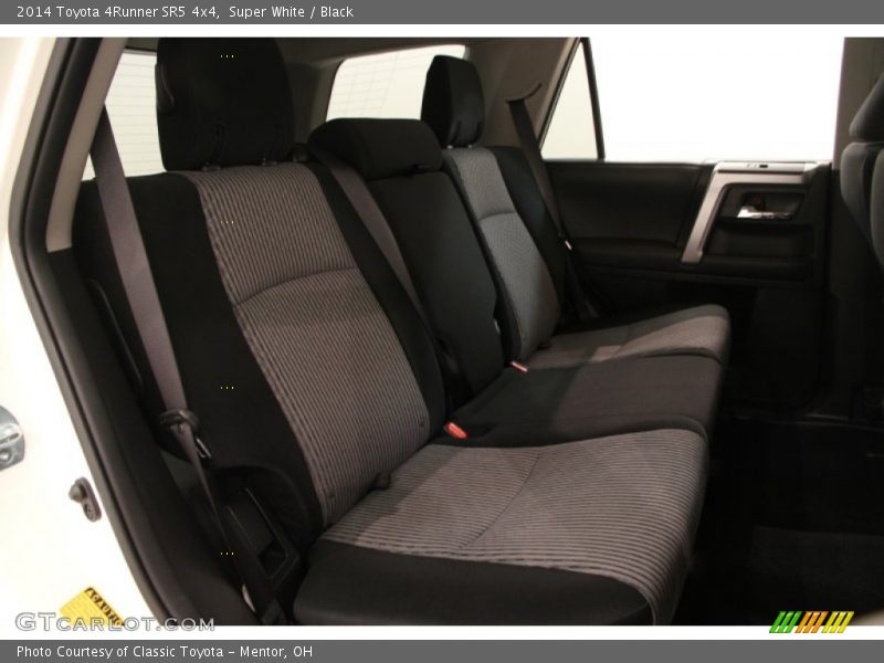 Super White / Black 2014 Toyota 4Runner SR5 4x4