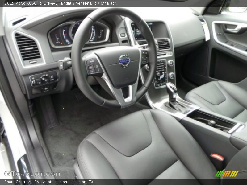 Bright Silver Metallic / Off Black 2015 Volvo XC60 T5 Drive-E