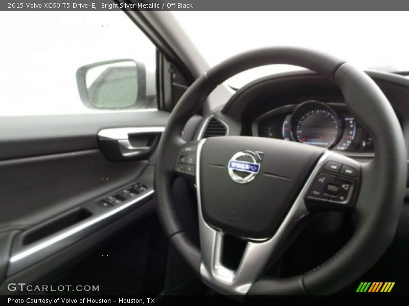 Bright Silver Metallic / Off Black 2015 Volvo XC60 T5 Drive-E