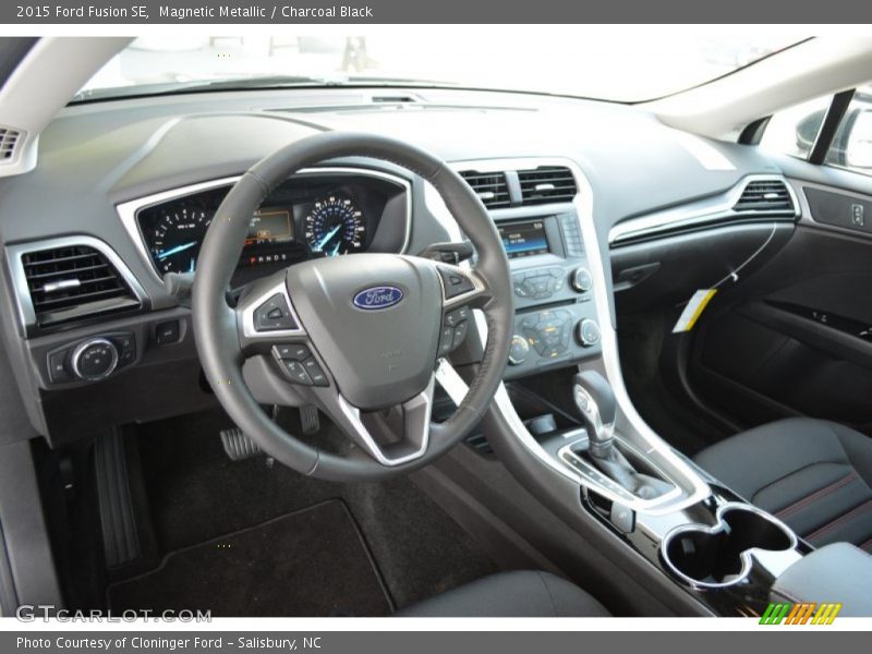 Magnetic Metallic / Charcoal Black 2015 Ford Fusion SE