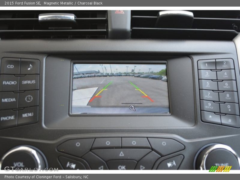 Magnetic Metallic / Charcoal Black 2015 Ford Fusion SE
