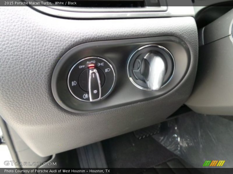 White / Black 2015 Porsche Macan Turbo