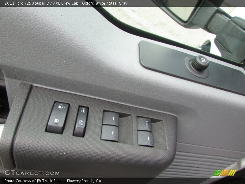 Oxford White / Steel Gray 2011 Ford F250 Super Duty XL Crew Cab