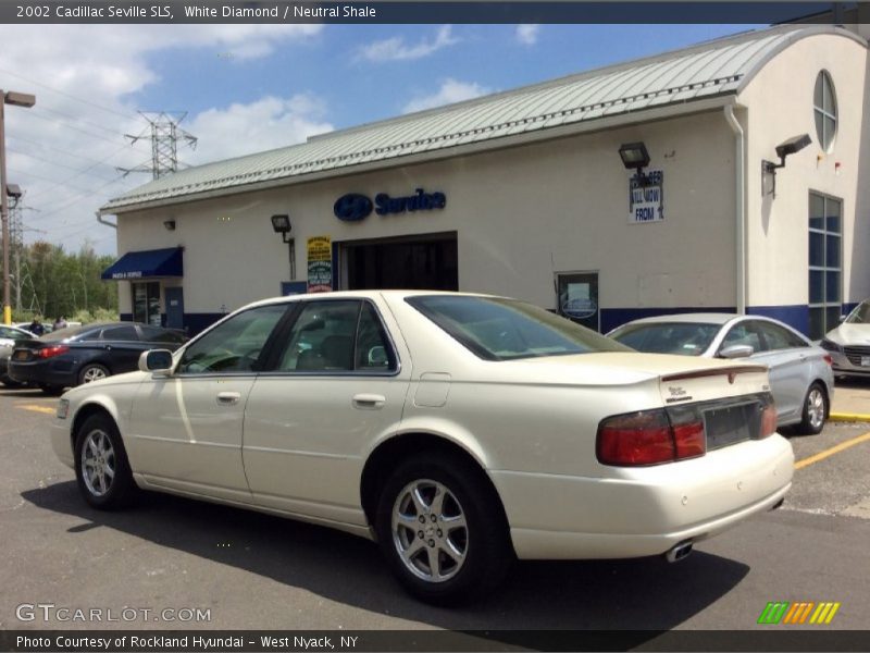 White Diamond / Neutral Shale 2002 Cadillac Seville SLS